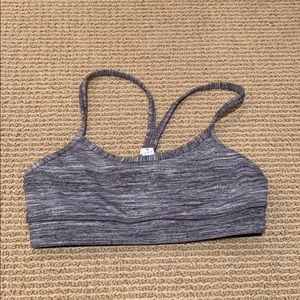 Lululemon Y sports bra